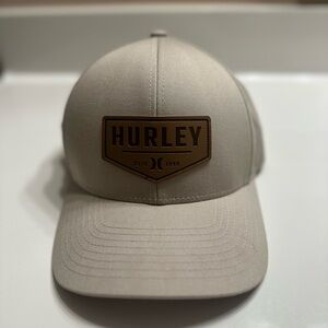 Hurley Beige Logo Cap